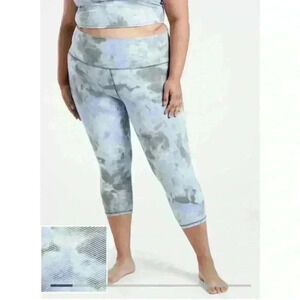 Athleta Salutation Stash Pocket II Textured Hi Rise Capri Leggings Tie Dye